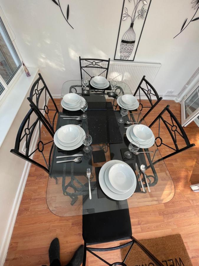 مارستون غرين Alder House - A Modern Vibrant 4 Bedroom House المظهر الخارجي الصورة