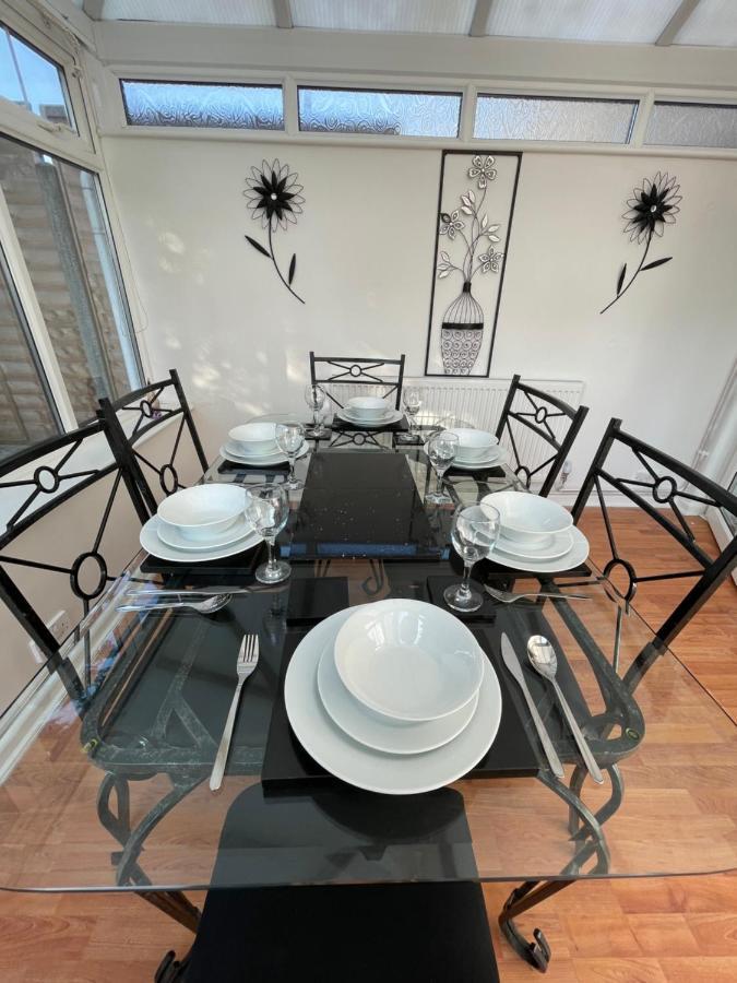 مارستون غرين Alder House - A Modern Vibrant 4 Bedroom House المظهر الخارجي الصورة